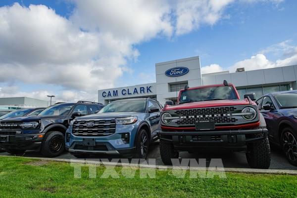 Ford và các hãng đối thủ tung chương trình khuyến mại ô tô