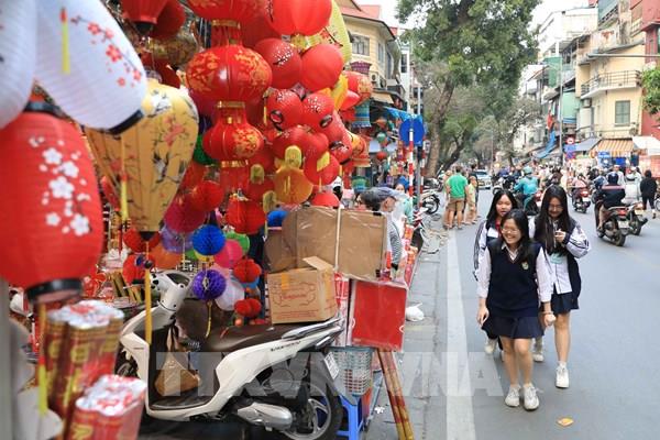 Vỉa hè, lòng đường ở Hà Nội vẫn liên tục bị lấn chiếm