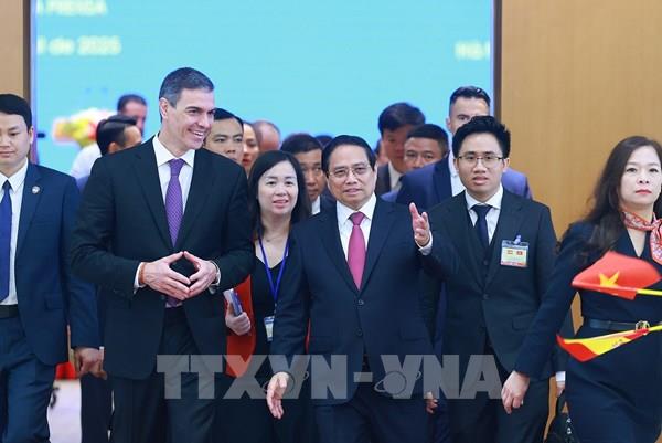 Thủ tướng Phạm Minh Chính hội đàm với Thủ tướng Tây Ban Nha Pedro Sánchez