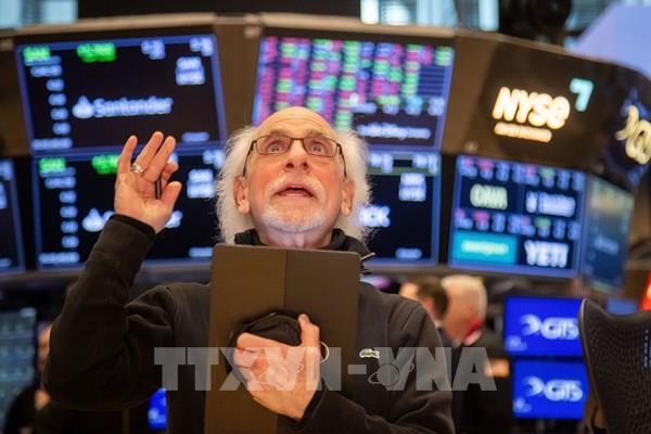 Mỹ tạm dừng áp thuế quan 90 ngày, chứng khoán bật tăng kỷ lục