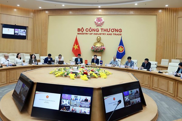 Bộ trưởng Nguyễn Hồng Diên: ASEAN cần đoàn kết, bình tĩnh, bản lĩnh trong hợp tác với Hoa Kỳ  ﻿