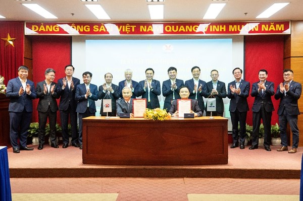 Petrovietnam và TKV ký thỏa thuận hợp tác toàn diện