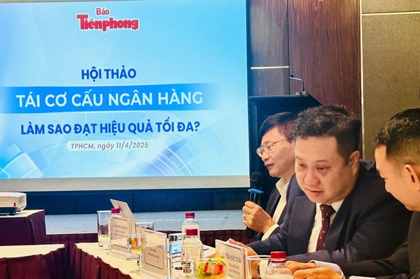Tái cơ cấu ngân hàng như thế nào để đạt hiệu quả tối đa?