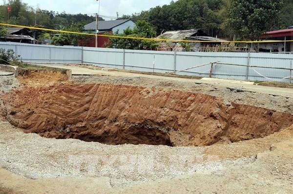 "Hố tử thần" ở Bắc Kạn cần được tổ chức khảo sát, đánh giá kỹ nguyên nhân