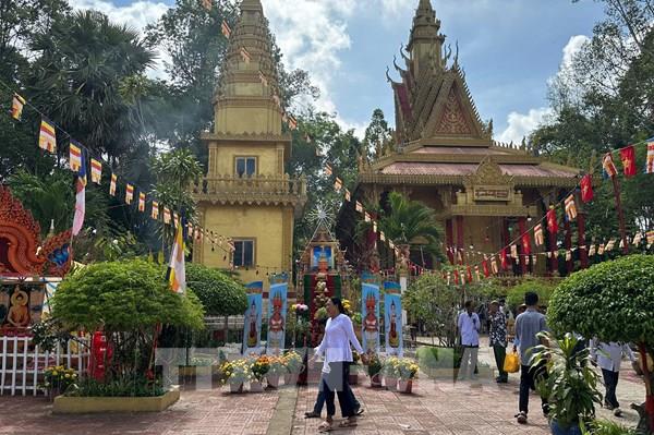 Đồng bào Khmer Kiên Giang đón Tết trong niềm vui mới