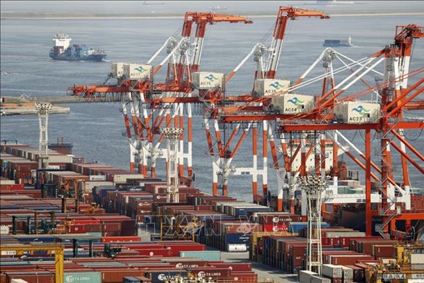 Nhật Bản xem xét lại các rào cản phi thuế quan đối với ô tô, nông sản