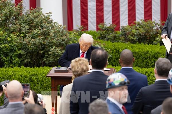 Tổng thống Mỹ kêu gọi Trung Quốc đàm phán thương mại