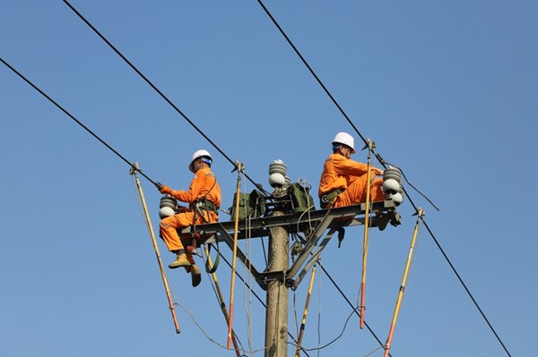 Sản lượng điện thương phẩm của EVNNPC tăng gần 6%