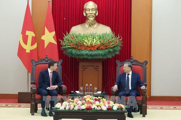 Tổng Bí thư Tô Lâm tiếp Tổng Giám đốc Quỹ đầu tư Warburg Pincus (Hoa Kỳ)