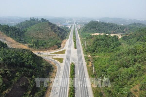 Khánh thành tuyến đường hơn 400 tỷ đồng nối với cao tốc Nội Bài - Lào Cai