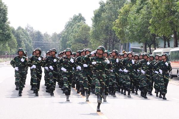 50 năm Ngày Giải phóng miền Nam: Quân đội Hoàng gia Campuchia và Lào luyện tập tại Bình Dương