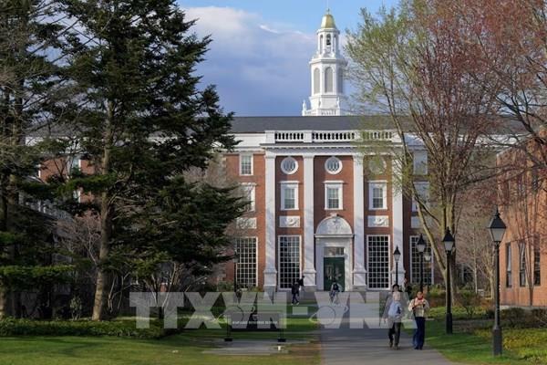 Đại học Harvard kiện Chính phủ Mỹ