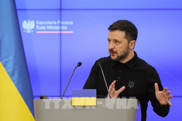 Tổng thống Ukraine sẵn sàng đàm phán ngừng bắn vô điều kiện với Nga