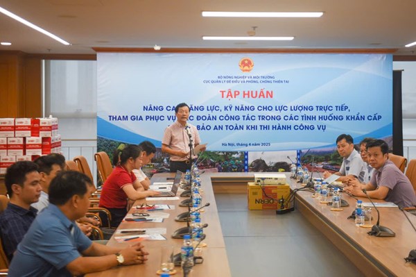 Nâng cao kỹ năng xử lý các tình huống khẩn cấp trong phòng, chống thiên tai