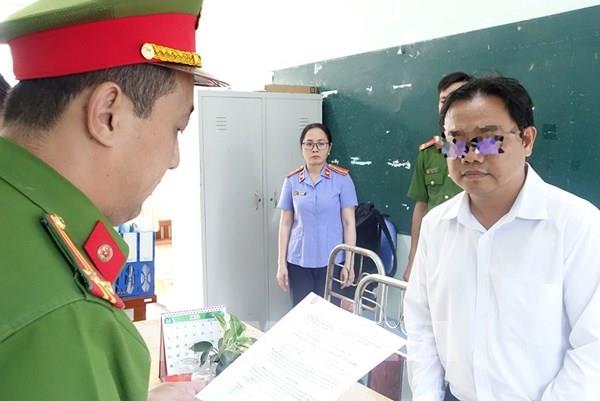 An Giang: Bắt tạm giam nguyên Giám đốc trung tâm giáo dục nghề nghiệp huyện Châu Thành