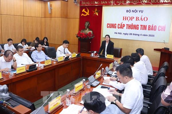 Bộ Nội vụ nói về giải quyết việc làm cho người bị ảnh hưởng do sắp xếp bộ máy