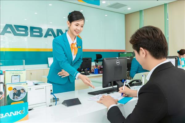 ABBANK bứt phá lợi nhuận, đẩy mạnh chuyển đổi số