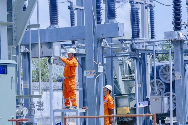 Hoàn thành 50 công trình 110kV chào mừng 50 năm Ngày giải phóng miền Nam