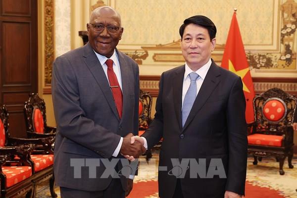 Chủ tịch nước Lương Cường tiếp Phó Chủ tịch nước Cuba