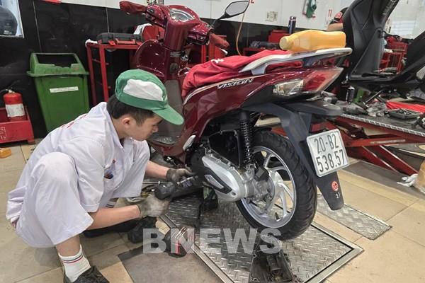 Xe máy bị ì, khó tăng tốc: Nguyên nhân và cách khắc phục hiệu quả