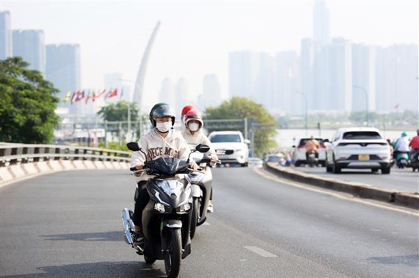 Dự báo thời tiết ba ngày tới: Bắc Bộ và Trung Bộ ngày nắng