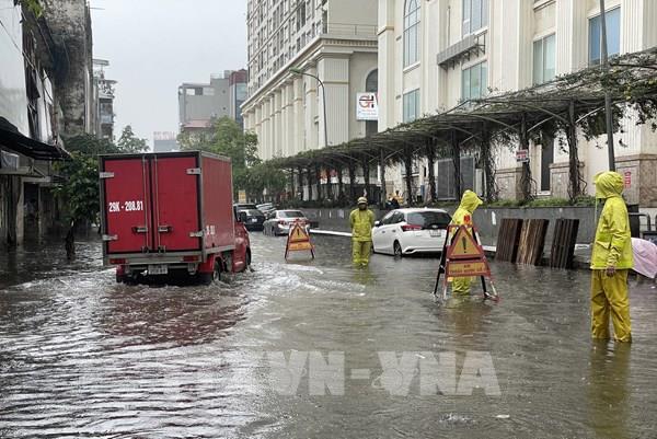 Dự báo thời tiết ngày mai 1/7: Cảnh báo ngập lụt tại nội thành Hà Nội