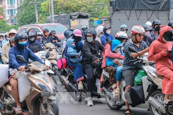 Lượng phương tiện đổ về Hà Nội tăng cao trong ngày cuối kỳ nghỉ lễ