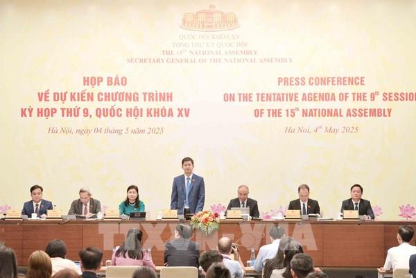 Xem xét sửa đổi, bổ sung một số điều của Hiến pháp, việc sáp nhập tỉnh tại Kỳ họp thứ 9