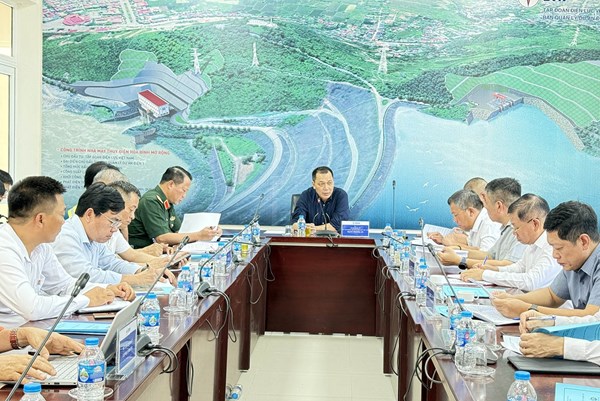 Nhà máy Thủy điện Hòa Bình mở rộng đang dần hình thành