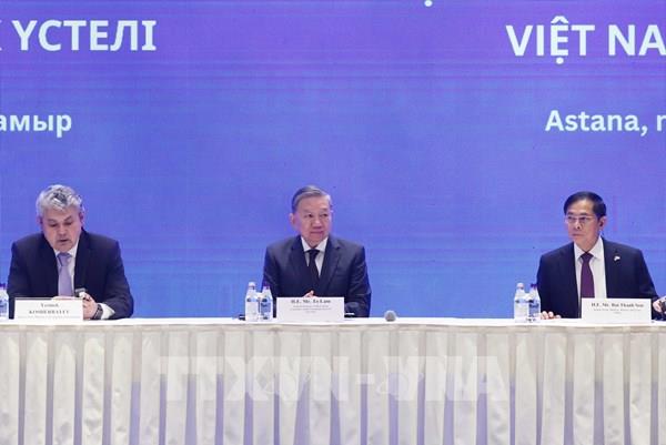 Tổng Bí thư Tô Lâm dự Tọa đàm bàn tròn doanh nghiệp Việt Nam - Kazakhstan