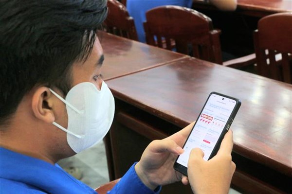 Tuổi trẻ An Giang xung kích trong phong trào “Bình dân học vụ số”