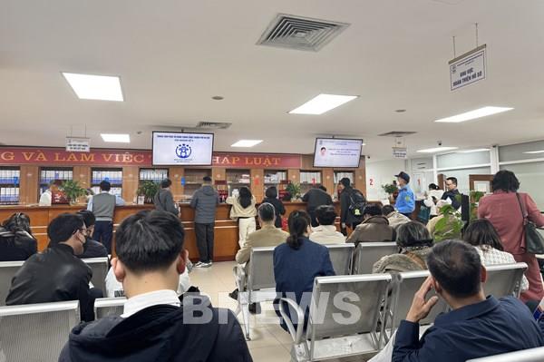 Hà Nội yêu cầu tiếp nhận tối thiểu 60% hồ sơ, thủ tục hành chính theo hình thức trực tuyến