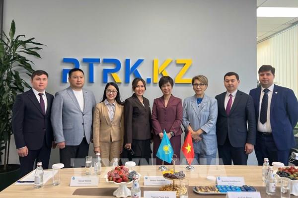 Thông tấn xã Việt Nam tăng cường hợp tác với các đối tác truyền thông Kazakhstan và Azerbaijan
