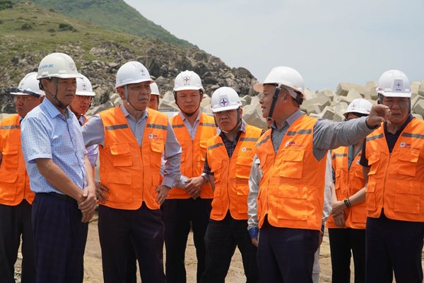 Lãnh đạo EVN kiểm tra các dự án tại Trung tâm Điện lực Quảng Trạch
