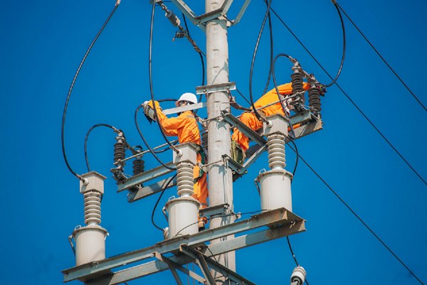 Sản lượng điện thương phẩm 4 tháng đầu năm của Điện lực miền Bắc tăng hơn 5,2 %