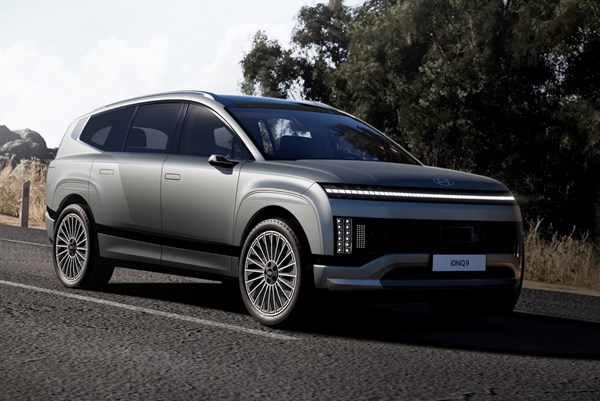 Hyundai Ioniq 9 và Kia EV3 được vinh danh tại Giải thưởng xe điện Top Gear