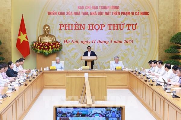 Thủ tướng: Phấn đấu cơ bản xoá nhà tạm, nhà dột nát trên phạm vi cả nước trước 31/10/2025
