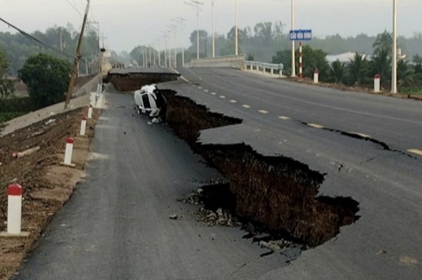 Bộ Xây dựng nói gì về nguyên nhân liên tiếp xuất hiện sự cố tại công trình giao thông?