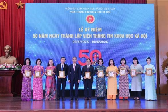 Phát triển hệ thống thư viện số lĩnh vực khoa học xã hội