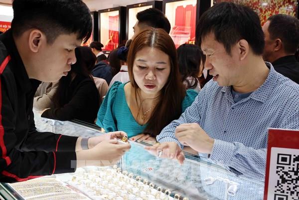Giá vàng SJC, vàng DOJI, vàng PNJ ngày 17/10 cập nhật mới nhất