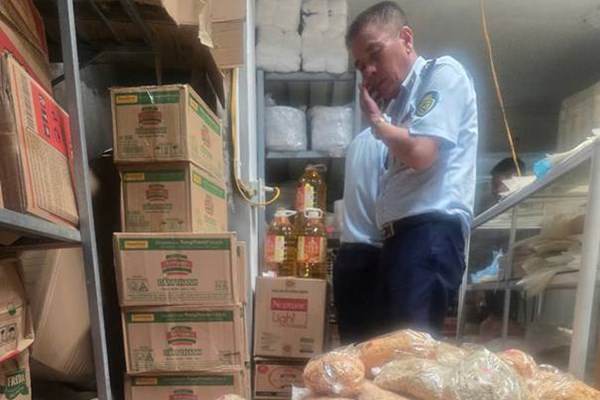Phát hiện 100kg ruốc gà không rõ nguồn gốc
