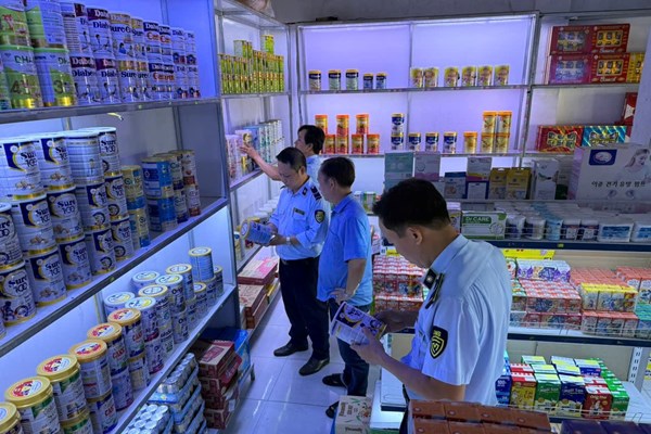 Gọng kìm dẹp buôn lậu, hàng giả: Cuộc chiến sống còn bảo vệ kinh doanh "sạch"