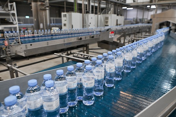 Đá basalt từ núi lửa triệu năm – Bộ lọc kỳ diệu tạo nên ‘kho báu’ nước ngầm tinh khiết