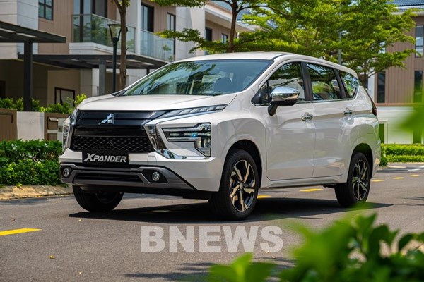 Ô tô 7 chỗ giảm giá kỷ lục, có mẫu tiết kiệm cả trăm triệu