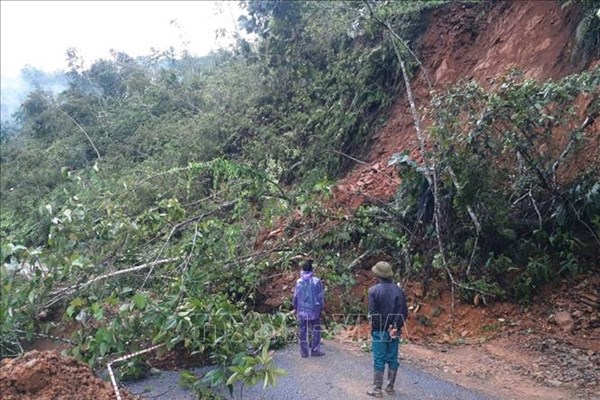 Cảnh báo mưa lớn ở Tây Bắc và Việt Bắc, lũ quét, sạt lở ở Lai Châu và Quảng Trị
