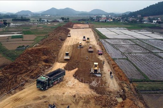 Nghiên cứu mở rộng các đoạn tuyến cao tốc Bắc - Nam phía Đông 