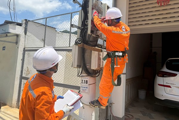 Cho phép thí điểm thành lập đội quản lý điện trực thuộc điện lực tỉnh