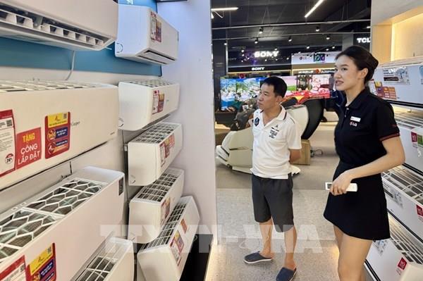 Thị trường thiết bị làm mát trước mùa nắng nóng tăng vọt