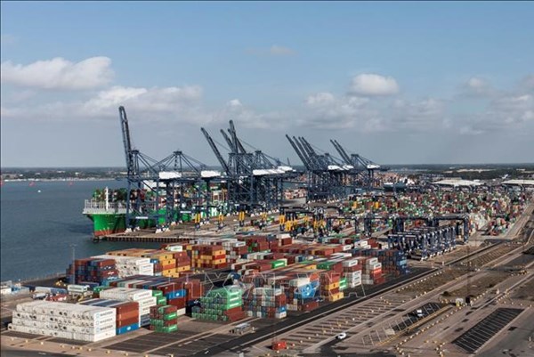 Giảm kiểm tra hải quan với nhiều hàng hóa giữa Anh-EU