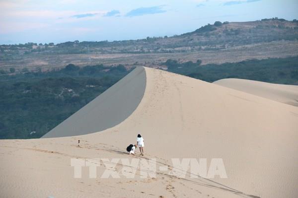 Sức hút thắng cảnh Bàu Trắng (Bình Thuận)